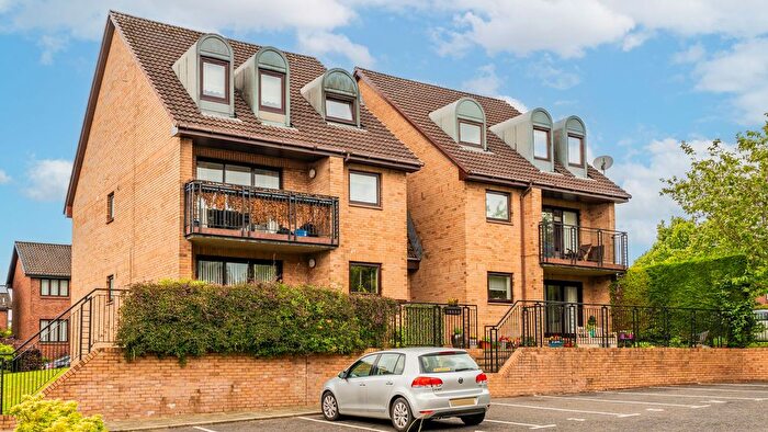 1 Bedroom Flat For Sale In Burnside Court, Bearsden, G61