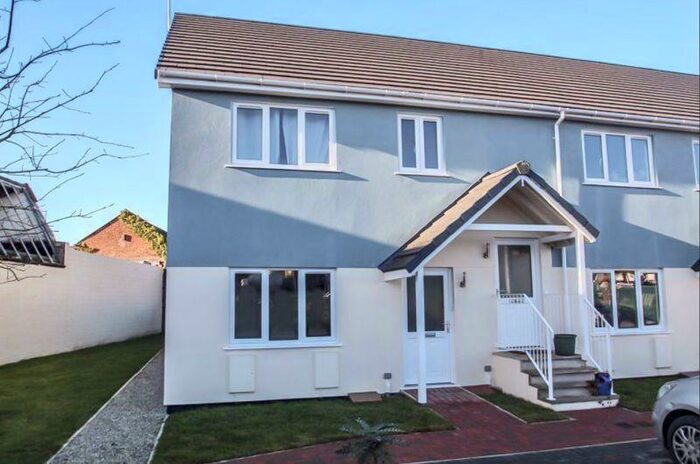 1 Bedroom Flat To Rent In Fore Street, North Tawton, EX20