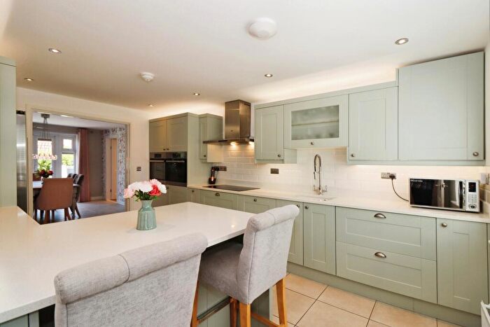 4 Bedroom Detached House For Sale In Viola Way, Lyde Green, Bristol, BS16