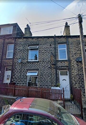 2 Bedroom Property To Rent In Margate Street, Sowerby Bridge, HX6