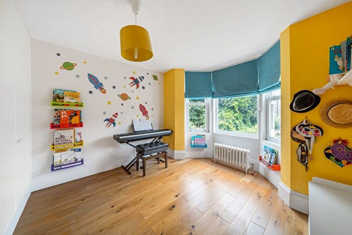 5 Bedroom Terraced House For Sale In Adys Road, Peckham Rye, London, SE15