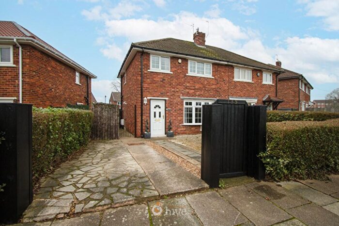 3 Bedroom Semi Detached House For Sale In St Wilfrids Road, Cantley, Doncaster, DN4