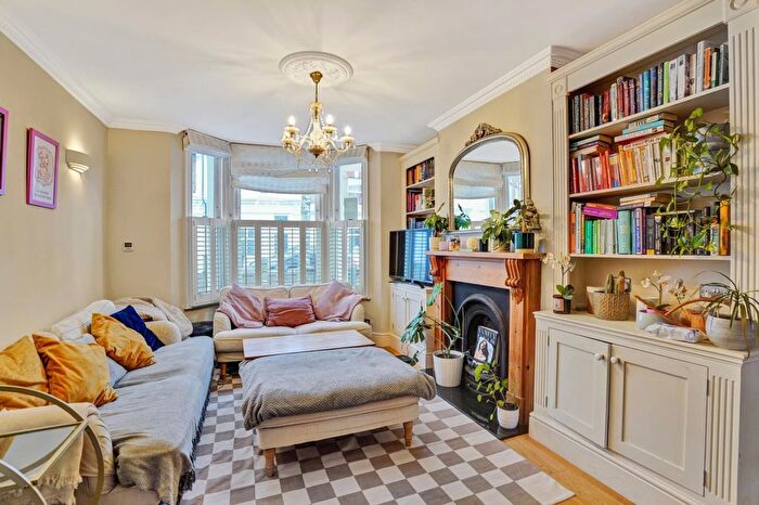 4 Bedroom Terraced House For Sale In Hinton Road, Herne Hill, London, SE24