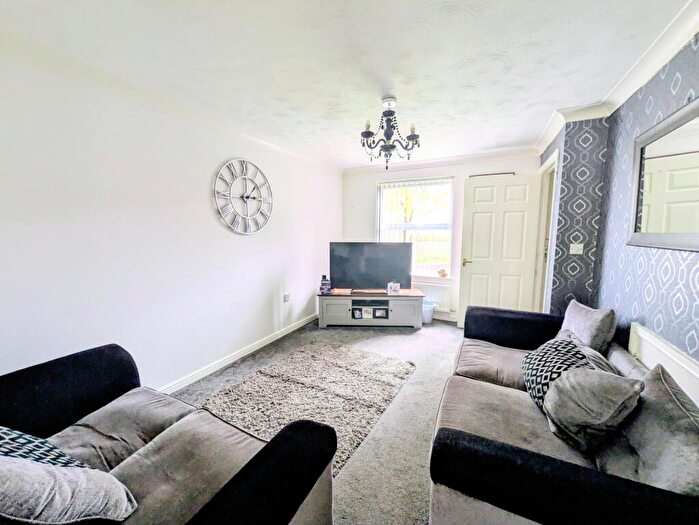 2 Bedroom End Of Terrace House For Sale In Portree Drive, Bradford, BD6
