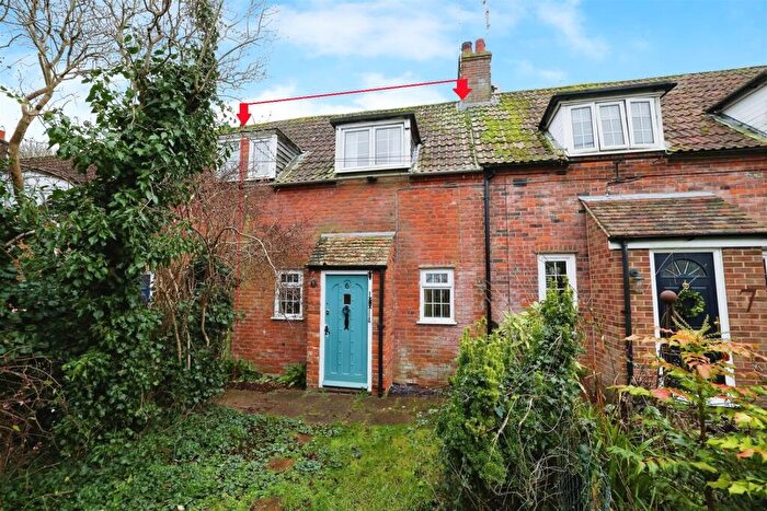 3 Bedroom Cottage For Sale In Bursledon Terrace, Shipton Bellinger, Tidworth, SP9