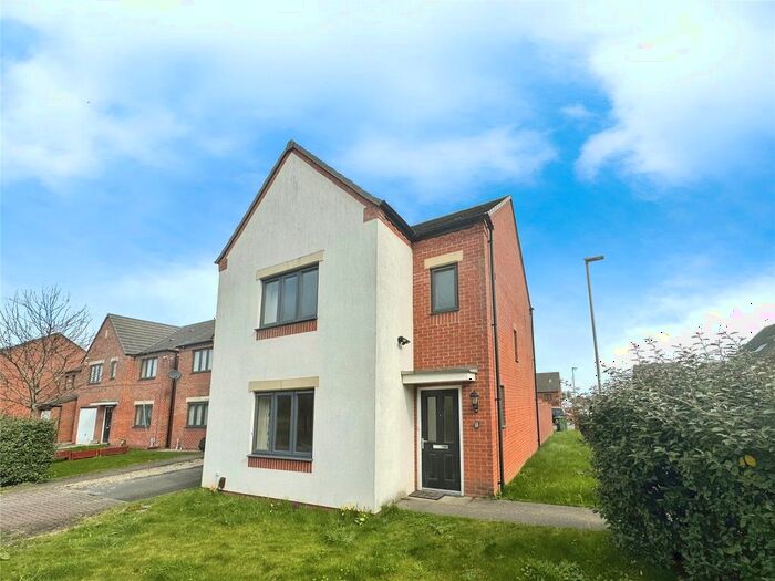 3 Bedroom Detached House To Rent In Turnhouse Crescent, Wolverhampton, West Midlands, WV2