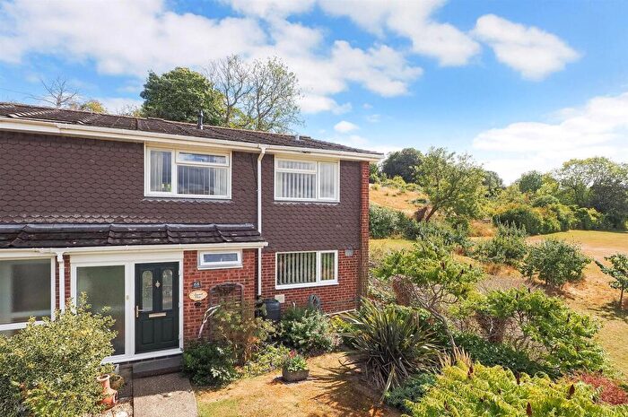 4 Bedroom End Of Terrace House For Sale In Leigh Road, Andover, SP10