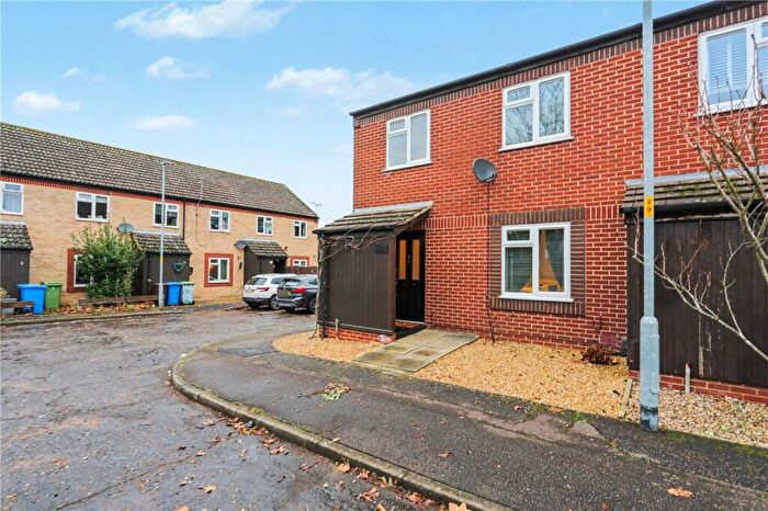 3 Bedroom End Of Terrace House For Sale In Plantsman Close, Norwich, Norfolk, NR2