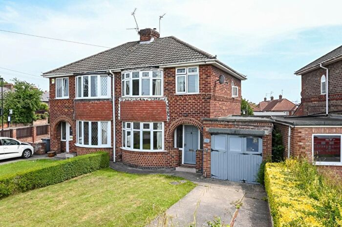 3 Bedroom Semi-Detached House To Rent In Hambleton Avenue, Osbaldwick Lane, York, YO10