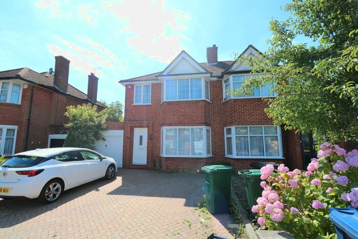 3 Bedroom Semi-Detached House To Rent In Francklyn Gardens, Edgware, HA8