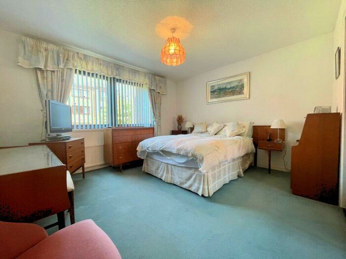 2 Bedroom Flat For Sale In Ascot Court, Anniesland, G12