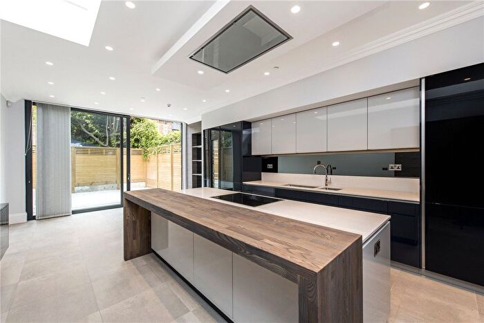 5 Bedroom End Of Terrace House To Rent In Kimbell Gardens, London, SW6