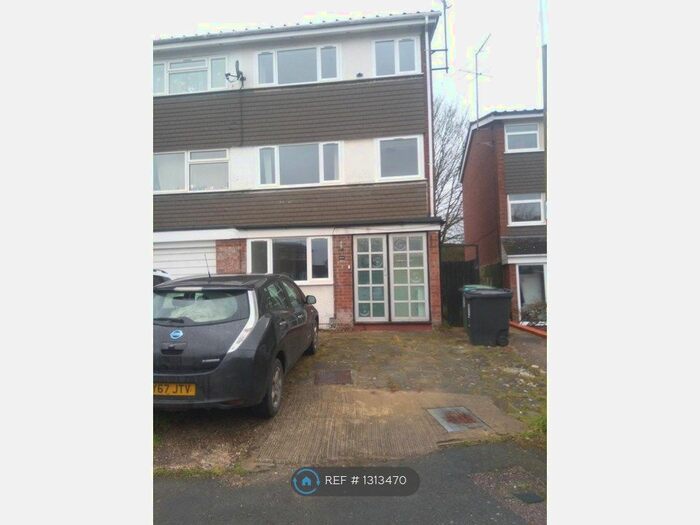 3 Bedroom End Of Terrace House To Rent In Standring Rise, Hemel Hempstead, HP3