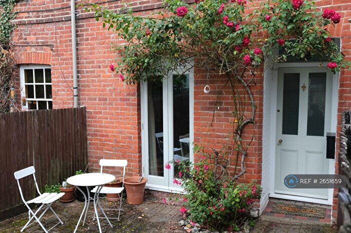 2 Bedroom Terraced House To Rent In St. Swithuns Terrace, Winchester, SO23