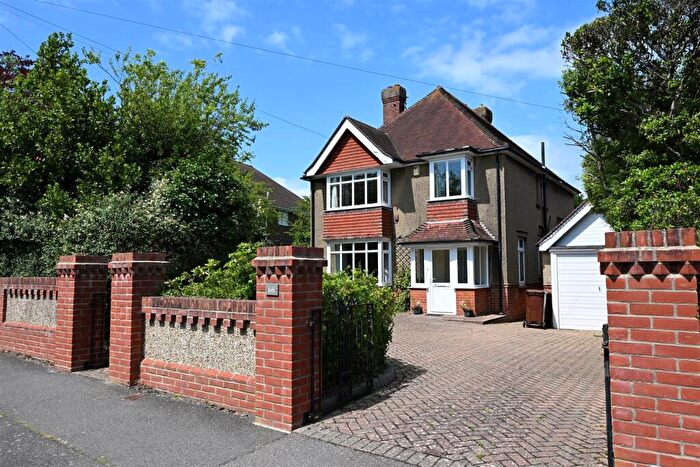 4 Bedroom Detached House For Sale In Brassey Avenue, West Hampden Park, Eastbourne, BN22