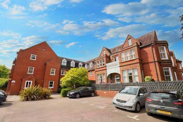 2 Bedroom Flat To Rent In Henley Road, Ipswich, IP1