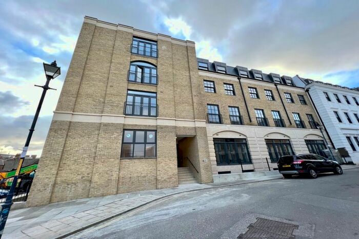 1 Bedroom Flat To Rent In Queensbridge Drive, Ramsgate CT11