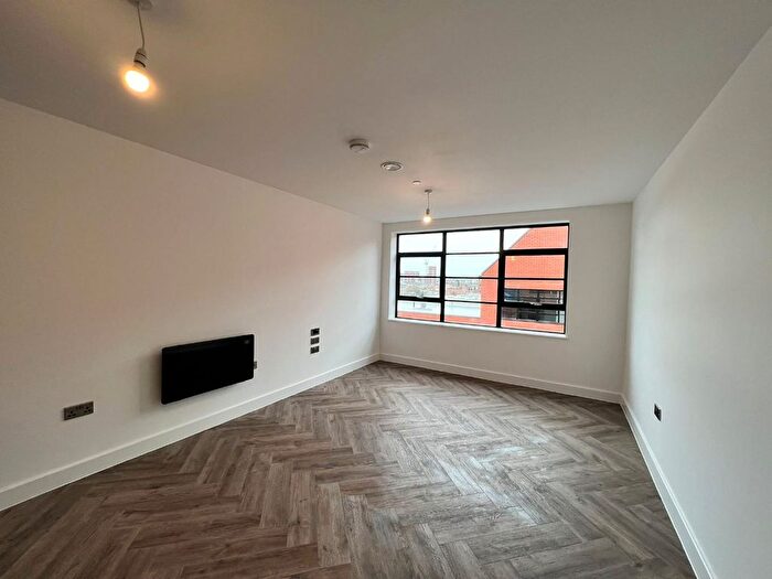 1 Bedroom Flat To Rent In Heaton House Lofts, Camden Street, Birmingham, B1