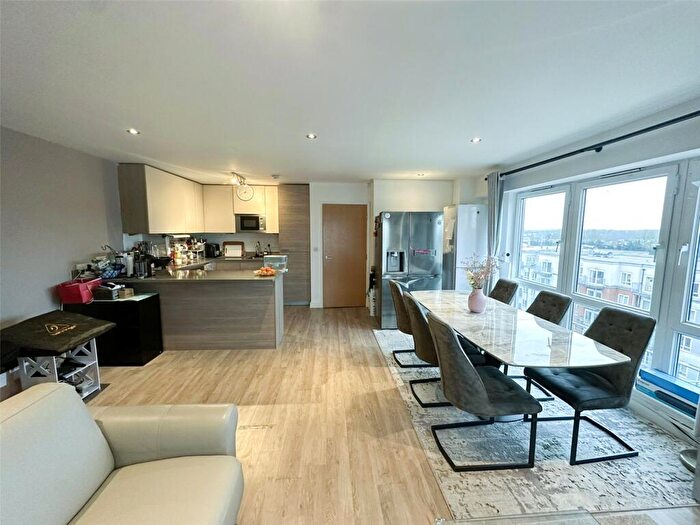 3 Bedroom Apartment For Sale In East Drive, Beaufort Park, Colindale, NW9