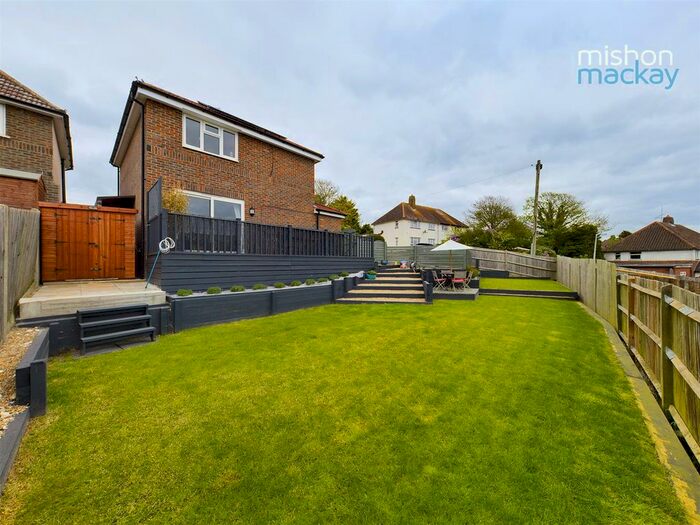 2 Bedroom Property To Rent In Kenilworth Close, Brighton, BN2