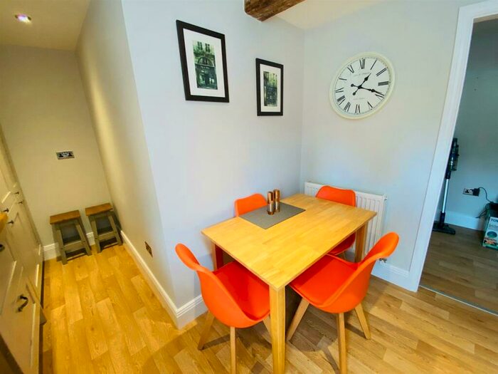 2 Bedroom Apartment To Rent In King Street, Ashbourne, DE6
