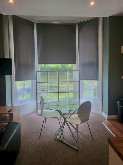 Studio To Rent In Moorland Road, Hyde Park, Leeds, LS6