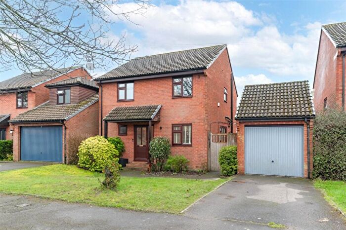 4 Bedroom Detached House For Sale In Charborough Close, Lytchett Matravers, Poole, Dorset, BH16