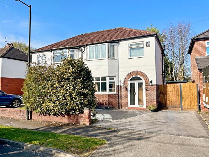 3 Bedroom Semi Detached House For Sale In Northvale Road, Timperley, Altrincham, WA15