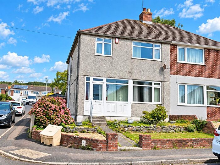 3 Bedroom Semi-detached House For Sale In Woodford Avenue, Woodford, Plympton, Plymouth, PL7