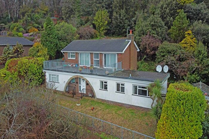 3 Bedroom Detached House For Sale In Hyde Tynings Close, Eastbourne, BN20