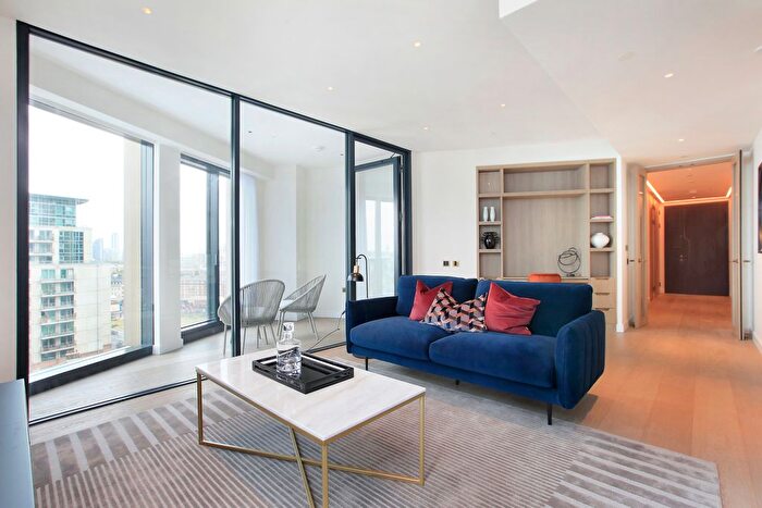 3 Bedroom Flat To Rent In River Park Tower, Nine Elms Lane, SW8