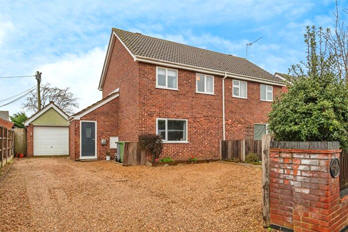 3 Bedroom Semi Detached House For Sale In Brick Kiln Road, Hevingham, Norwich, NR10