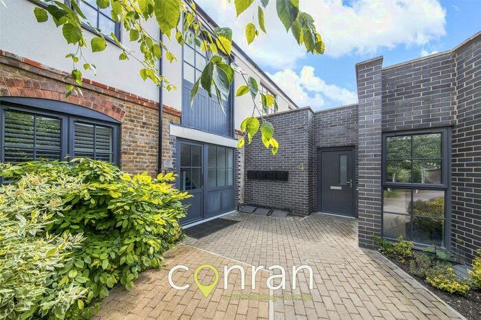2 Bedroom Flat To Rent In Old Carpenters Yard, Brockley, SE4
