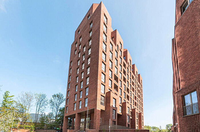 2 Bedroom Apartment To Rent In Botanical Avenue, Old Trafford, Manchester, Greater Manchester, M16