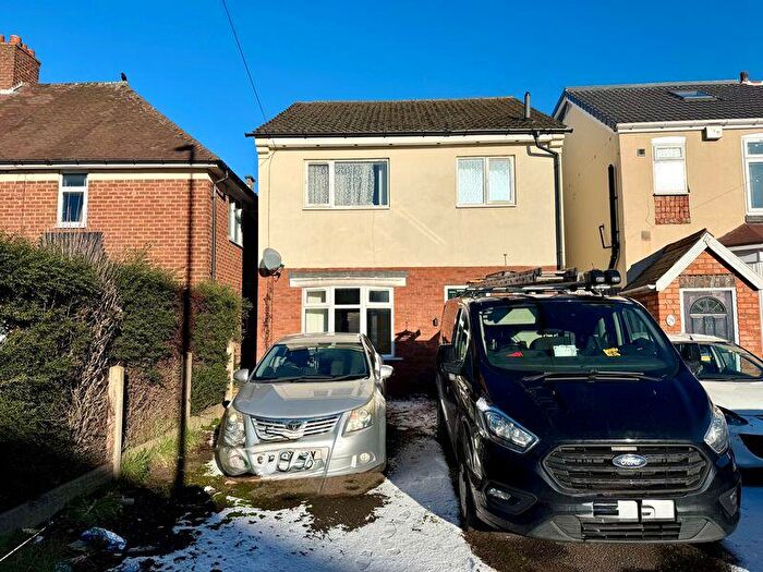 3 Bedroom Detached House For Sale In Lea Hall Road, Birmingham, B33