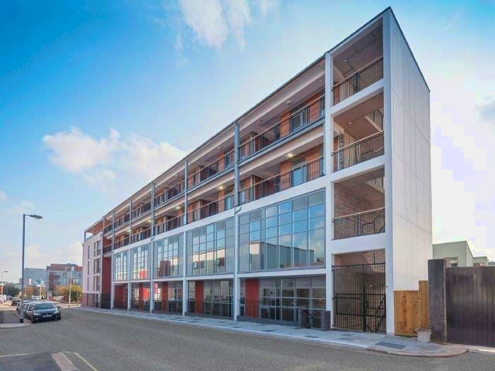 1 Bedroom Apartment To Rent In Millbay, Plymouth, PL1