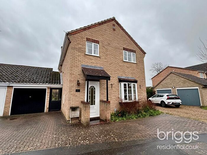 4 Bedroom Detached House For Sale In St Benedicts Close, Glinton, Market Deeping, PE6