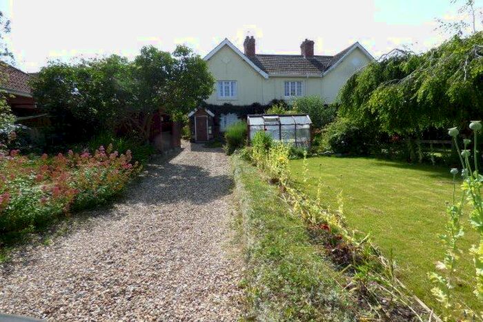 2 Bedroom Property To Rent In Greenway, Taunton, TA3