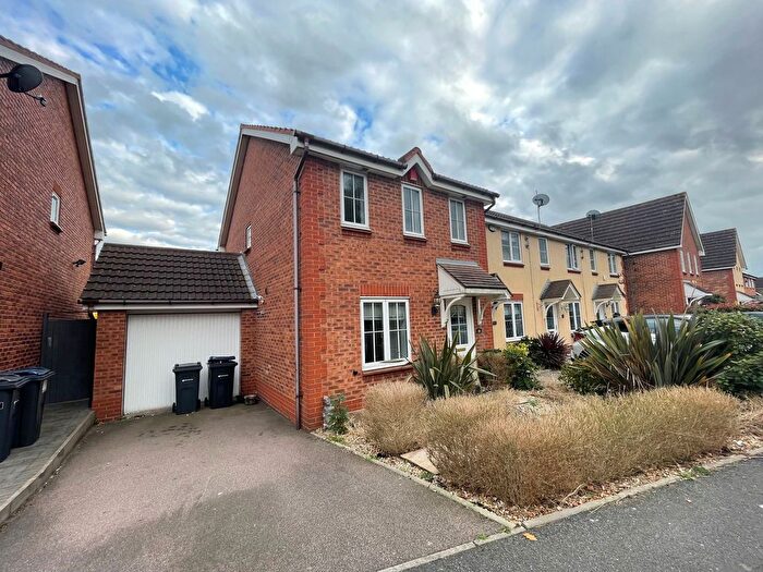 3 Bedroom Semi-Detached House To Rent In Water Mill Crescent, Sutton Coldfield, B76