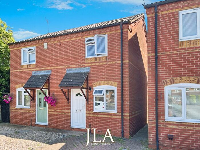 2 Bedroom Semi-Detached House To Rent In Clipstone Gardens, Wigston, LE18