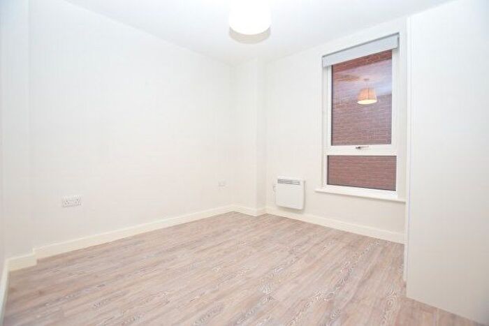 2 Bedroom Flat To Rent In Dun Lane, Sheffield, S3
