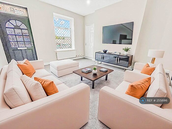 3 Bedroom Terraced House To Rent In Pembroke Street, Bacup, OL13