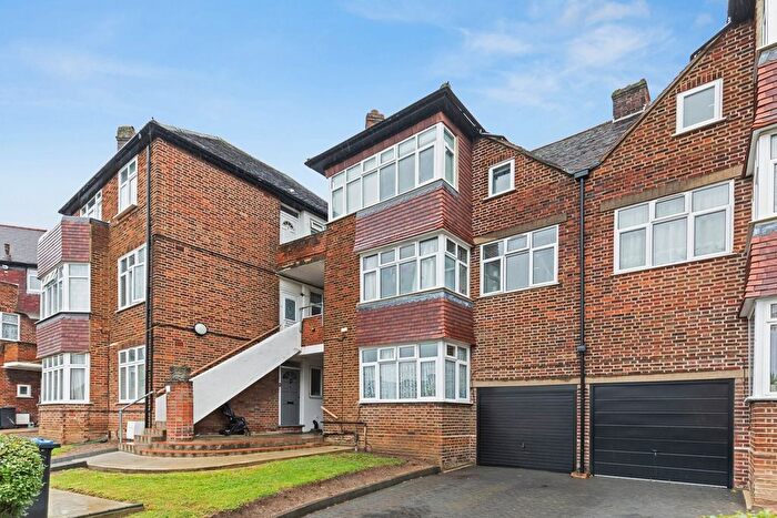 2 Bedroom Flat For Sale In Highfield Avenue, London, NW9