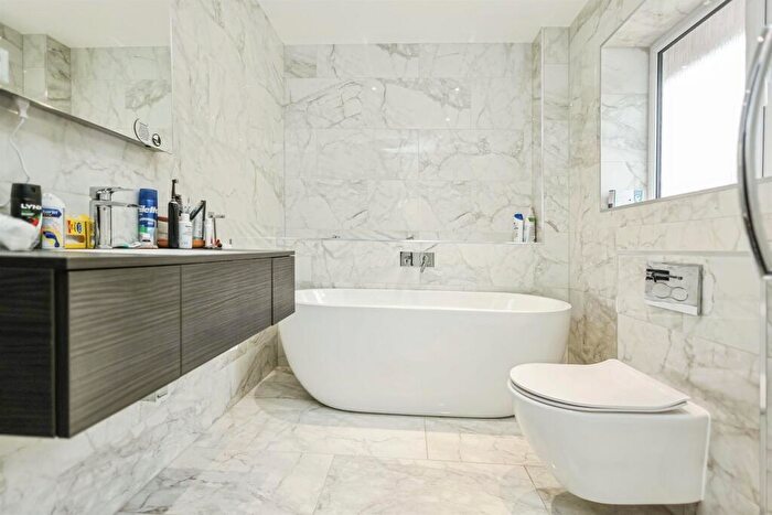 5 Bedroom Detached House For Sale In Greening Drive, Edgbaston, Birmingham, B15