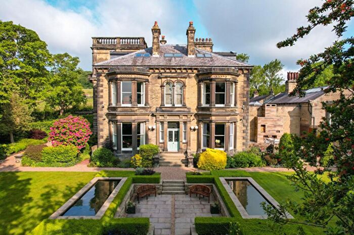 9 Bedroom Detached House For Sale In Holmefield House, Longwood, Huddersfield, HD3