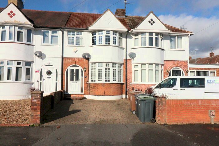 3 Bedroom Terraced House To Rent In Willow Way, Luton LU3