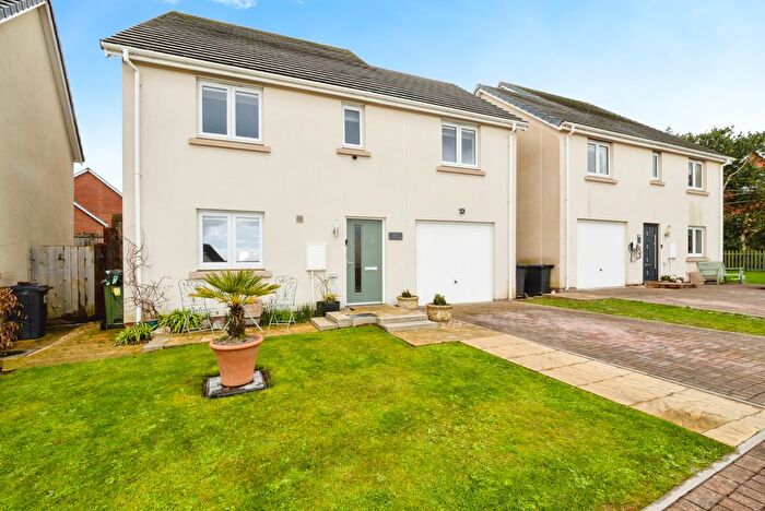 4 Bedroom Detached House For Sale In Penns Way, Kingsteignton, Newton Abbot, Devon, TQ12
