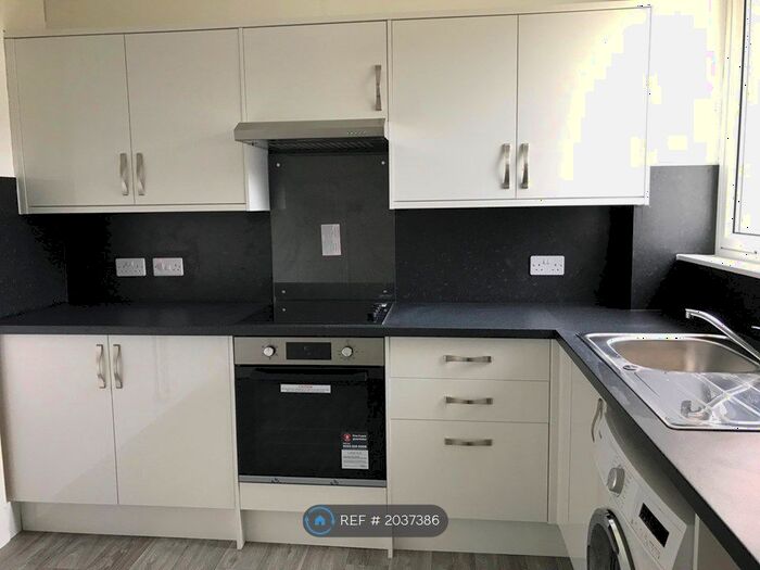 2 Bedroom Flat To Rent In Breadalbane Terrace, Perth, PH2