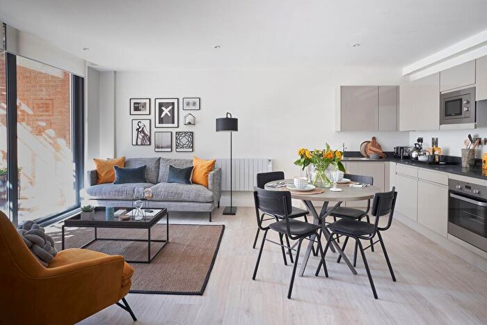 2 Bedroom Apartment To Rent In The Whitmore Collection, Newhall Walk, B3