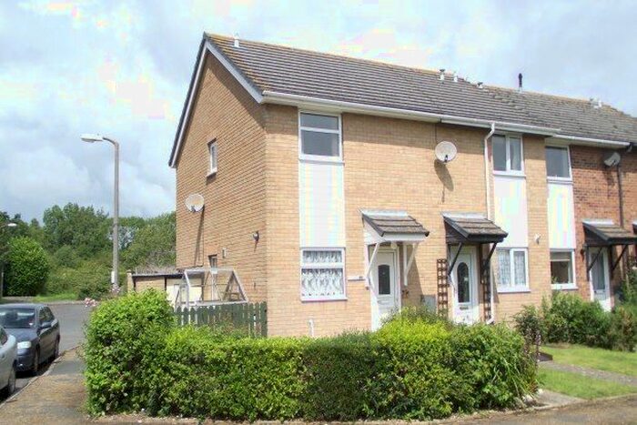 2 Bedroom Property To Rent In Alvington Manor View, Newport, PO30